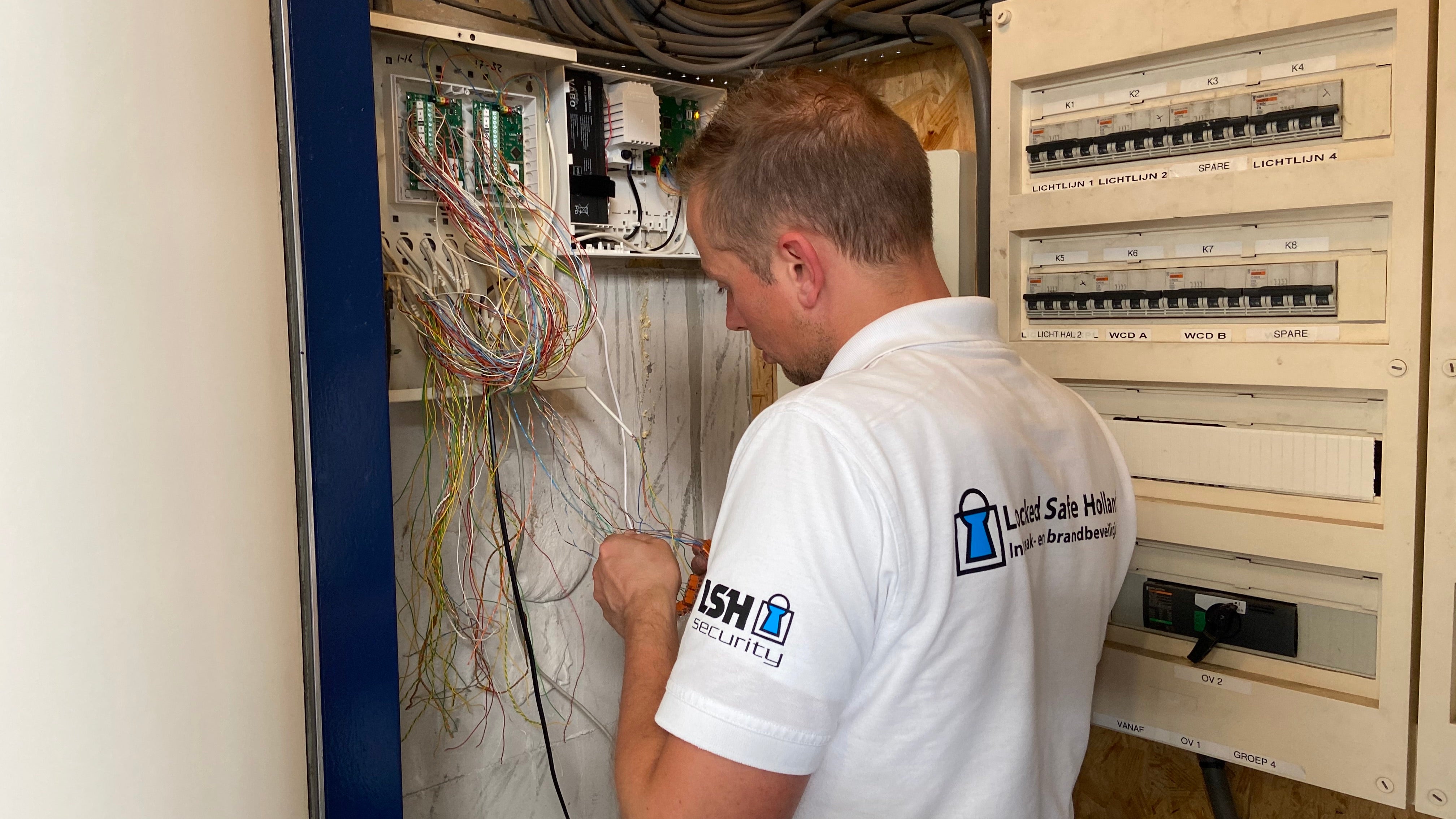 Monteren/ installeren basispakket alarmsysteem Ajax Hub2 4G kit, Jablotron Mercury kit en Risco Lightsys Air kit