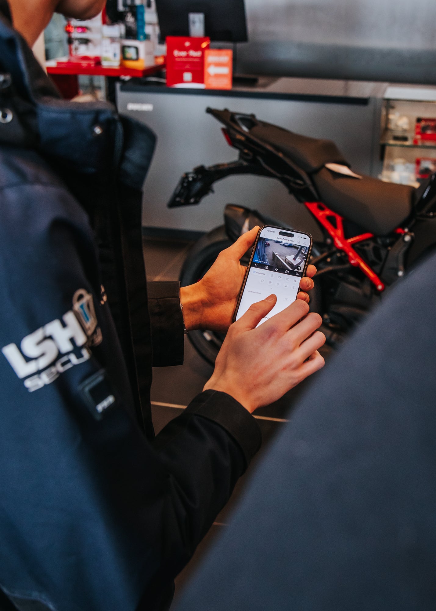 Monteren/ installeren basispakket alarmsysteem Ajax Hub2 4G kit, Jablotron Mercury kit en Risco Lightsys Air kit